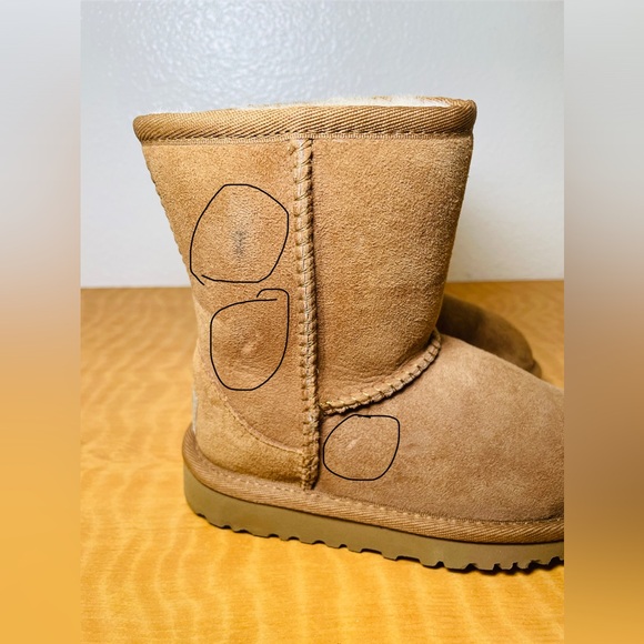 UGG Kids Classic II Boot color Tan size 10 - Picture 11 of 11